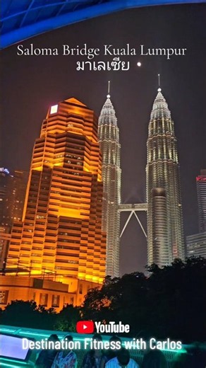 Iconic Kuala Lumpur Petronas Towers Views #travelblogger #kualalumpur #malaysia #carloselysee