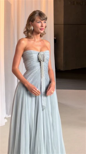 Taylor Swift dazzles at the #AcademyMuseumGala | taylor swift