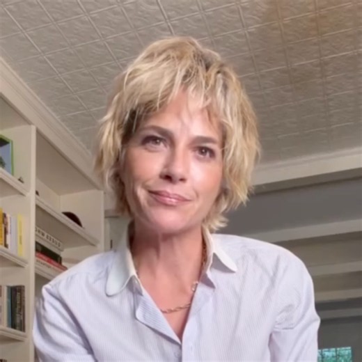 Selma Blair issues video statement after plane incident