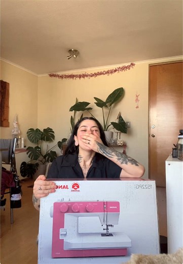 ¡Unboxing de mi nueva máquina de coser Janome!