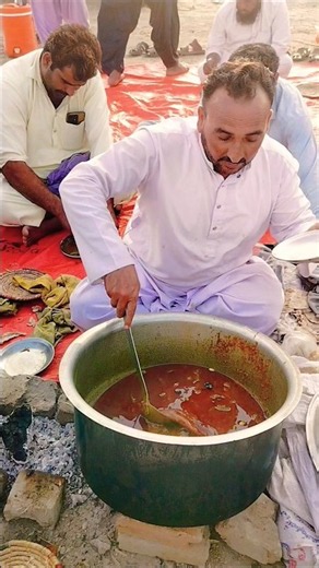 Arshad bhai ❤️ Village Mutton Nalli Paya & Spicy Ojhri Boti Feast! #PKFoodMela #MuttonPaya #Shorts