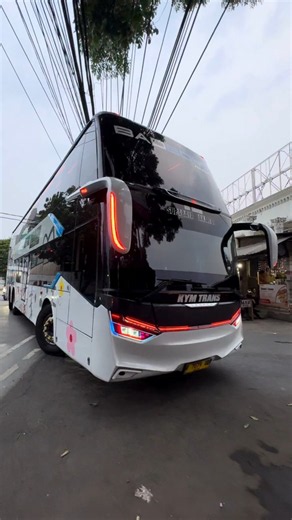 Luxury bus‼️Double decker KYM trans [jakarta to surabaya] #shorts #videobus #kymtrans #busmania