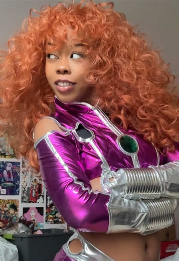 who wanna be saved??? 🧐#starfire#DC#dcuniverse | Starfire Cosplay