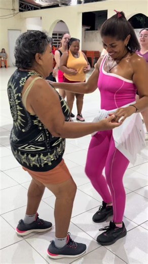 Zumba e dança: aula rápida para queimar calorias