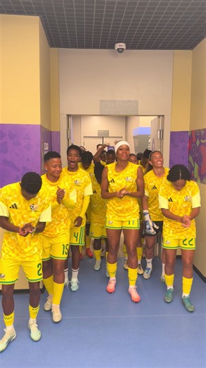 The sound of a nation 🇿🇦💚💛 #BanyanaBanyana | number 17