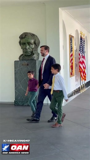 VP JD Vance was joined by his sons, Vivek and Ewan, as he walked into the Oval Office