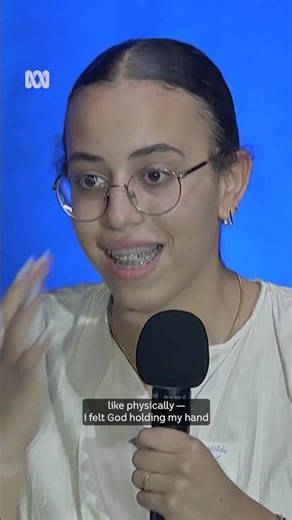 Teen Bondi survivor recounts leaving cover to help others | ABC NEWS