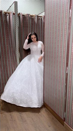 White Princess for Engagement this Christmas ! Parul Garg Senior Team ❤️🤍