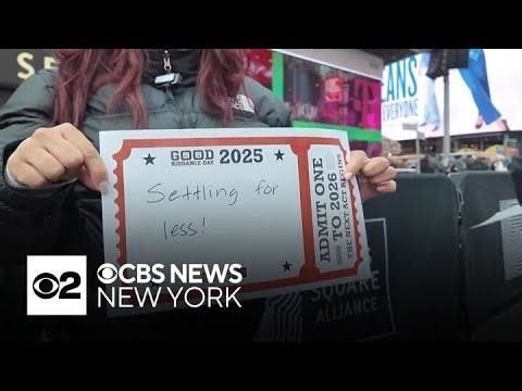 New Yorkers, visitors pack Times Square for "Good Riddance Day"