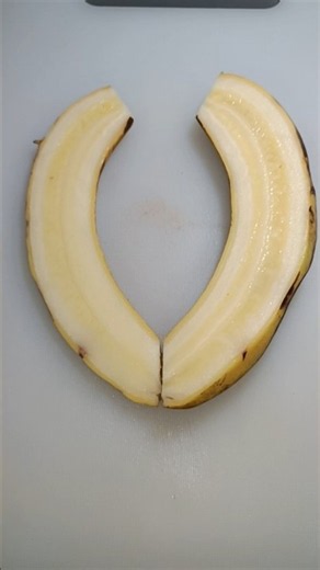 banana fruit carving 🍌 # #cuttingart #food #shortsfeed #banana #viral #diy #shorts #shortvideo #art