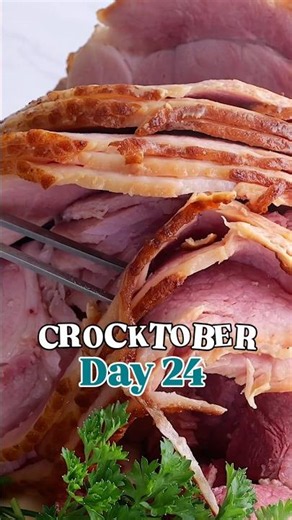 CROCKTOBER Day 24: Slow Cooker Maple Glazed Ham Recipe from SixSistersStuff.com #easyrecipe