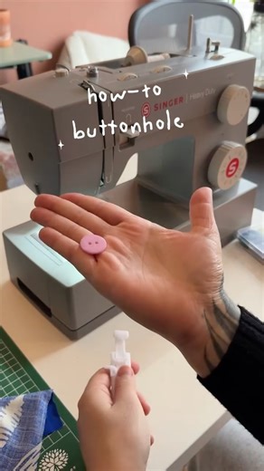 mimo sewing club on Instagram: "if buttonholes intimidate you… same bestie 😭 I used to fear the buttonhole foot like it was plotting against me, but turns out it’s actually one of the easiest tools on the Singer Heavy Duty (and so many other models and brands too!!!) here’s a super simple step-by-step you can follow so you never have to panic when a pattern says “make buttonholes” again ✨ 💡 save this for your next project and share it with someone who still avoids buttons lol . . . . . #sewing