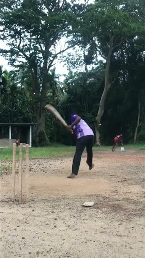 Prince අපේ left hand වැඩර් කෙනෙක් තමයි... @cinemaplusSL @picturebazzare