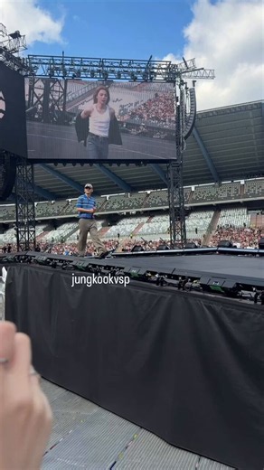 [INFO] #BTS SOUNDCHECK IN BRUSSELS DAY 2 🇧🇪#BTS_WORLDTOUR_ARIRANG_BRUSSELS