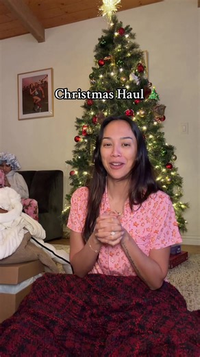Christmas gift haul 🎁 luckiest mama in the world 🌍 🥰🩷 #christmas #haul