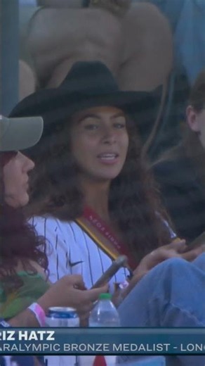 Beatriz visiting the Sunday Night Baseball island 🏝️