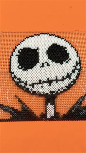 HICE A JACK SKELLINGTON #jackskellington #hamabeads #halloween