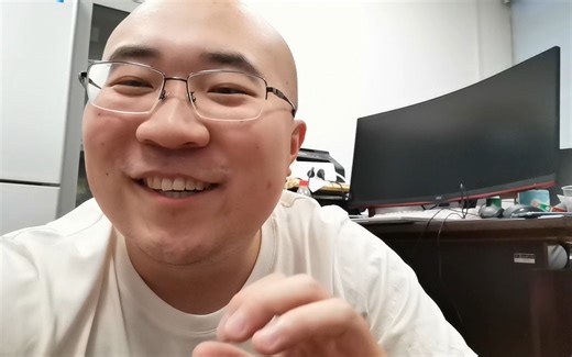 第一次参加国际会议，但没几个外国人的那种，虽然讲的还是英语