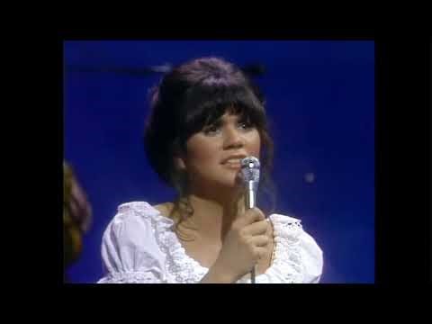 19May1975 "Heart Like a Wheel" - Linda Ronstadt (The Smothers Brothers Show)