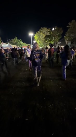 Redwest Line Dancing: Easy Country Line Dance Steps