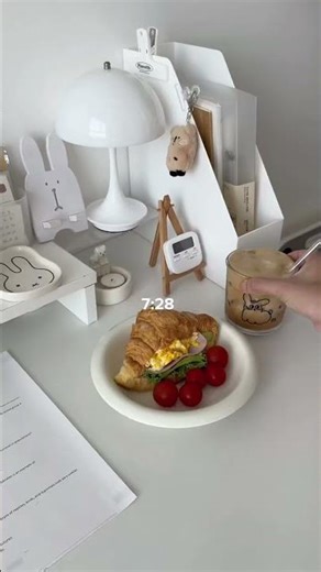 a cozy 7am study morning routine ☁️ romanticizing university life