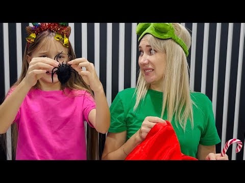 3 Marker Challenge 🎄😮 #3markerchallenge #shorts #threewikifamily #drawing