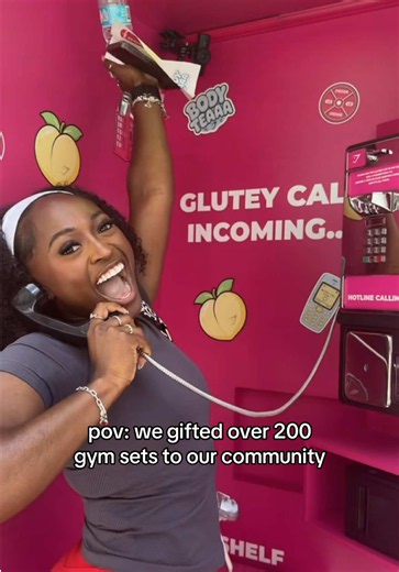 treating our miami gym baddies 🤭🩷☎️ #gymsharkwomen #miami #girlhood #community