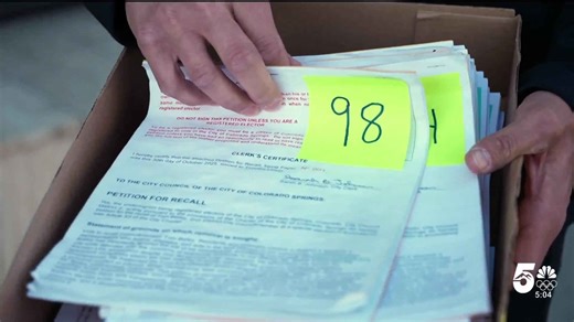 Pine Creek homeowners hand Councilman Tom Bailey's recall effort to city clerk