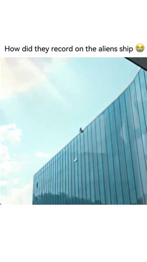 Us movie on Instagram: "Movie Title Alienoid (2022) (Korean Title: Oegye+in 1bu / 외계+인 1부) Short Summary For centuries, aliens have been secretly imprisoning their criminals within human bodies on Earth without the humans knowing. The clip shows a chaotic scene where the leader of the alien criminals, known as the “Controller,” is awakened inside a hospital. The “golden egg” and “red mist” (called Haava) are released to make Earth’s atmosphere breathable for the aliens while killing humans. The 