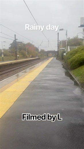 Rainy Day train spotting in Scotland. #networkrail #train #trains #railway #scottishwinter #rain