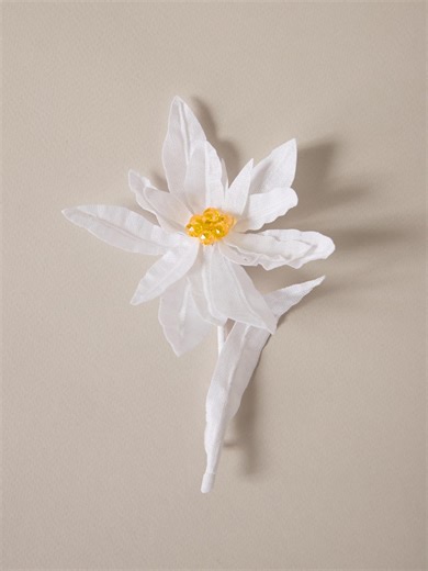 Handmade Linen Edelweiss Brooch, Meaningful Flower Pin, Slow Fashion Gift for Her, Ukrainian Botanical Accessory - Etsy