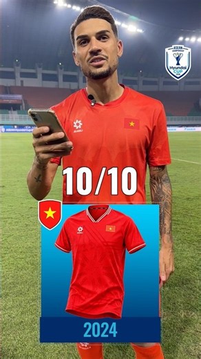 Let's see what scores Do Hoang Hen gives these 5️⃣ iconic Vietnam kits 📝