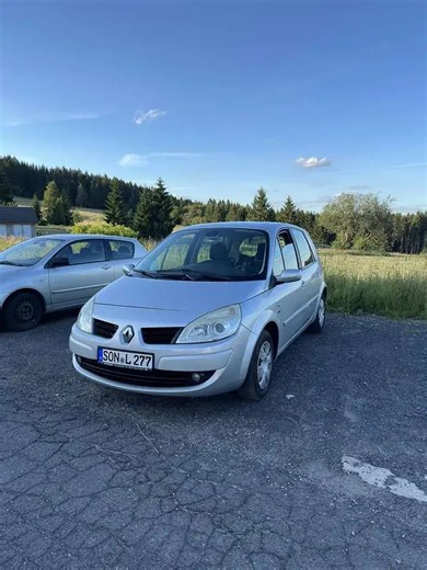 Gebraucht Renault Scénic II Authentique 111 PS (2007) in Neuhaus am Rennweg, Stadt - 2.250 € | AutoUncle