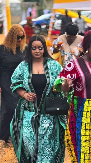 Water Facility Donation in Effiduase Asokore by @Africanvirtuousladies