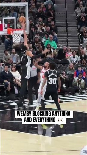 Wemby’s reach is insane 🤯