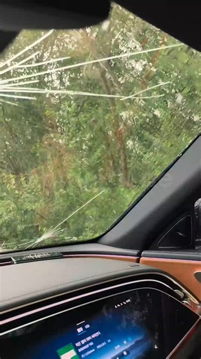 Severe hailstorm damages vehicles in Zhangjiakou, China