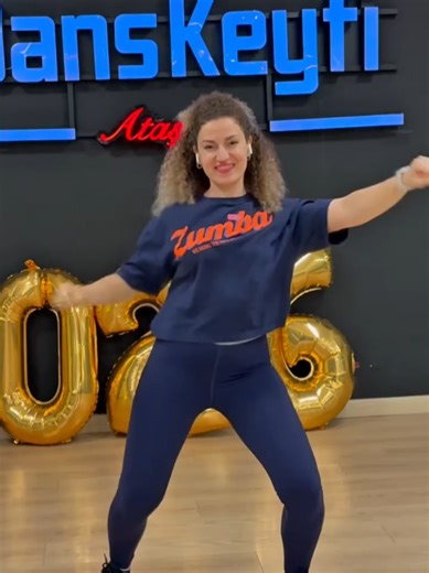 Aprenda os Passos Básicos da Dança Zumba