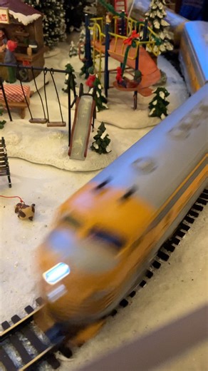 S Gauge Rio Grande F7 #sscale #sgauge #riogrande #modeltrains #lookpark