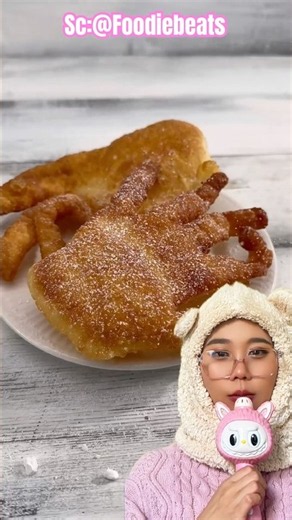WHY IS THIS DONUT SHAPED LIKE A HAND ⁉️@foodiebeats