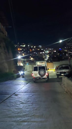 El Barrio El Amparo es un sector popular ubicado al oeste de Caracas, específicamente dentro de la Parroquia Sucre (Catia), en el Municipio Libertador. #salsaromantica #salsaparaestados #salsabaul #salsaparadedicar #salsacaracas