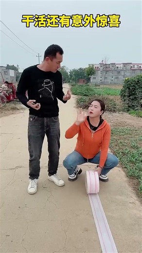There are unexpected surprises even while working!#funny #搞笑 #viral