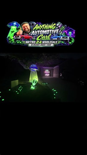 🛸 ALIENS INVADE DALLAS! 👽 UFO Halloween Light Show 🎃😂