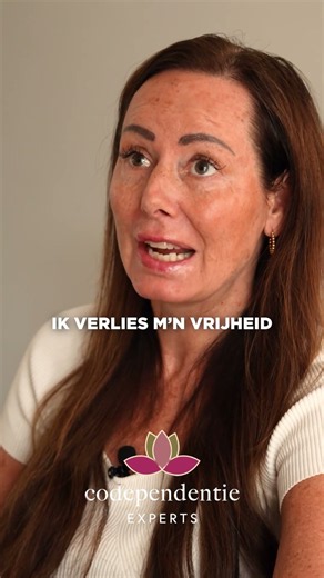 Zodra iemand dichtbij komt, word je overspoeld door angst. Het voelt alsof iemand je naar de keel g