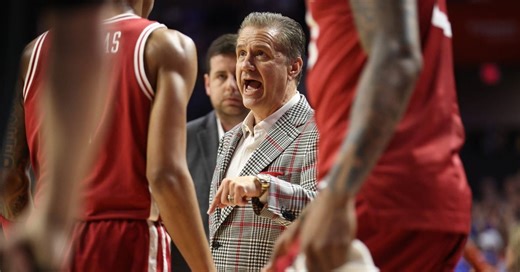 Arkansas basketball set to host former four-star center