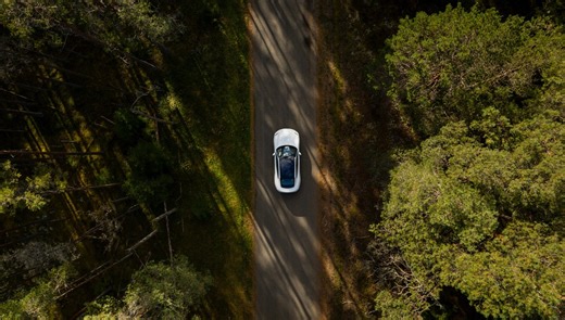 Ir pirmaujantys, ir atsiliekantys: kodėl Lietuvos keliuose elektromobilių mažiau nei kitose šalyse?