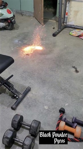 SUPER GROUND BLOOMS with Report #fireworks #safeandsane #firecrackers #m80 #boom #pyroaddicts