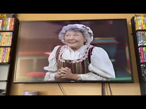 Opening & Closing To The Wiggles: Wiggly, Wiggly Christmas 2002 VHS Side Label 070