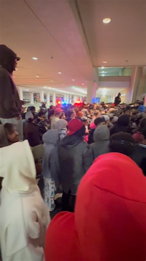 Chaos at the Swatch AP Royal Pop Release. Police called! #swatch #swatchap #riot