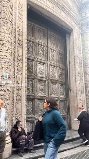 ARGENTINA 🇦🇷 BUENOS AIRES ‼️‼️‼️👇👇👇👁️👁️👁️😱😱😱✅❤️TARTARIAN 4 Ton Retractable Metal Door … Make it make sense… https://t.co/MzEhquNBDo