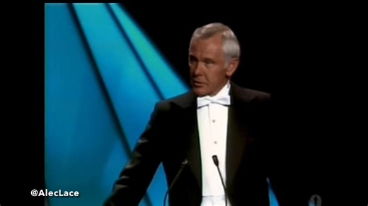 🚨 MUST WATCH:Johnny Carson (a Democrat) opens the 1981 Oscars, a day after the assassination attempt on President Reagan, with genuine class and respect.The entire liberal Hollywood crowd erupts in applause.Today? Jimmy Kimmel jokes about Melania Trump becoming a widow.
